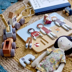 Bloomingville Coty Trekspeelgoed Trein -Woondecoratie 47441 01 3 EnvironmentImage 4130cc0317