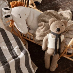 Ferm LIVING Roy Teddy Knuffeldier -Woondecoratie 502849 01 3 EnvironmentImage f5632976a8