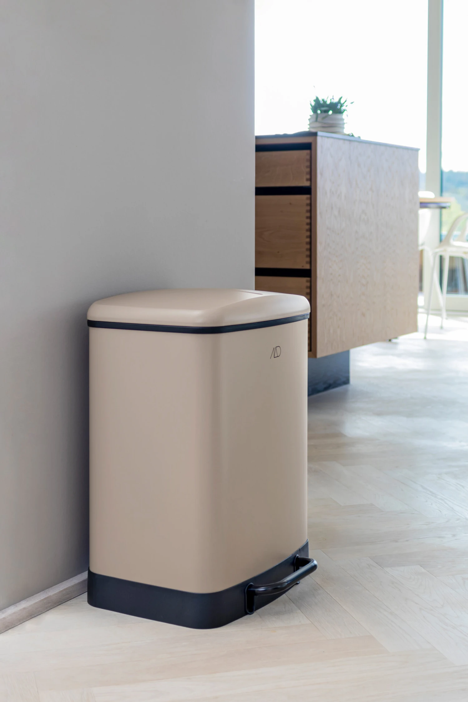 Mette Ditmer Wonda Pedaalemmer 24 Liter 2 Mette Ditmer Wonda Pedaalemmer 24 Liter - Afbeelding 2