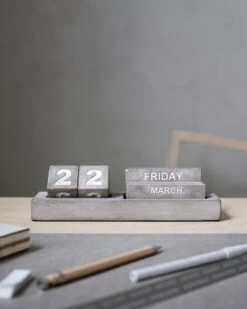 House Doctor Eternity Kalender -Woondecoratie 575588 01 40 EnvironmentImage a6e0ff3f3e