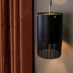 Globen Lighting Fringe Hanglamp 6 Globen Lighting Fringe Hanglamp -Woondecoratie Fringe pendel svart miljC3B6 55f1096b1e