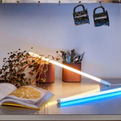 Hay Neon Tube Slim TL-lamp 120 Cm -Woondecoratie Neon tube slim miljo2 837eeb4bbf